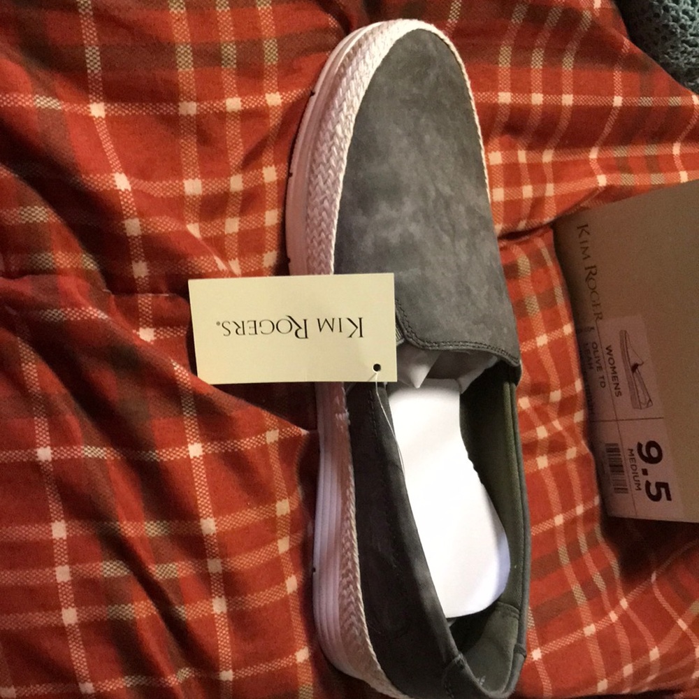 Brand new never worn Kim Rogers green slip ons
